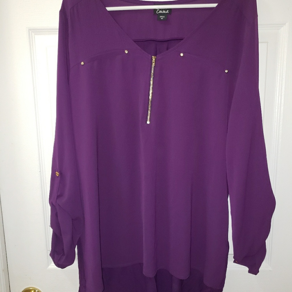 New w/o tags Purple zip front blouse